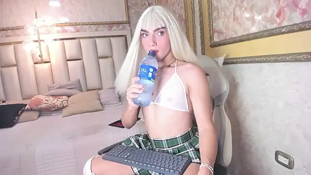 Veronica hottie online show from 03/04/26, 02:23