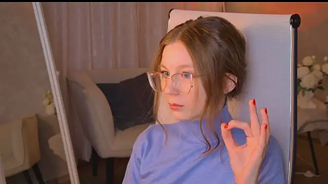 Snapshot of ElliFrankenweenie chatting on 02/16/26, 08:43 ElliFrankenweenie online show from 02/16/26, 08:43