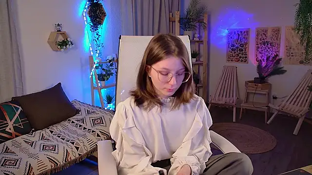 ElliFrankenweenie online show from 03/28/26, 06:02