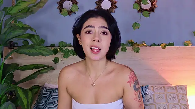 Snapshot of ValeryGomezz chatting on 07/06/26, 03:03 ValeryGomezz online show from 07/06/26, 03:03