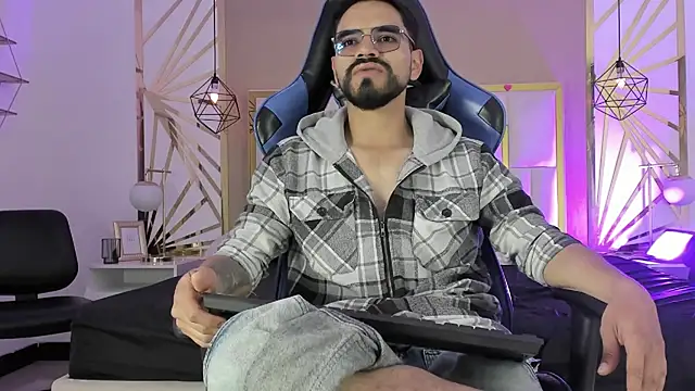 Snapshot of HotPulse_vc chatting on 02/18/26, 12:23 HotPulse vc online show from 02/18/26, 12:23