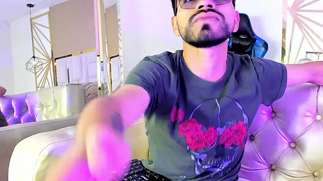 Snapshot of HotPulse_vc chatting on 02/28/26, 12:39 HotPulse vc online show from 02/28/26, 12:39