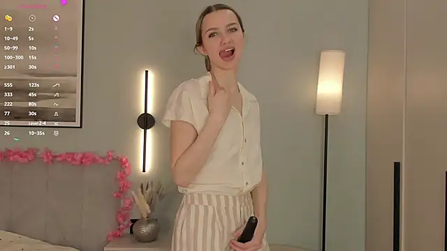 Snapshot of EclipseUrge chatting on 03/01/26, 07:43 EclipseUrge online show from 03/01/26, 07:43