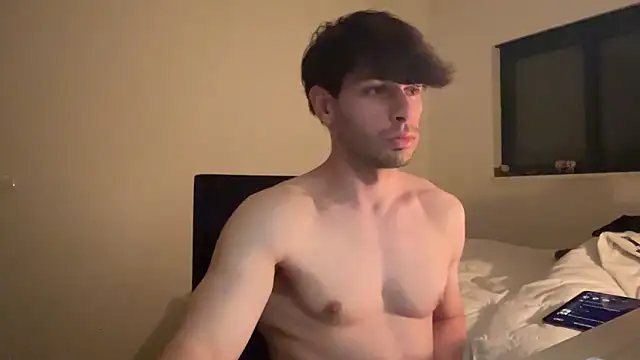 Snapshot of Leo_Justin25 chatting on 02/12/26, 01:11 Leo Justin25 online show from 02/12/26, 01:11