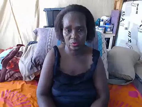 Snapshot of NaughtygrannieXX chatting on 02/11/26, 09:36 NaughtygrannieXX online show from 02/11/26, 09:36