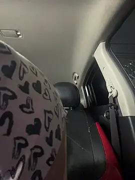 Lismar fire online show from 03/31/26, 03:08