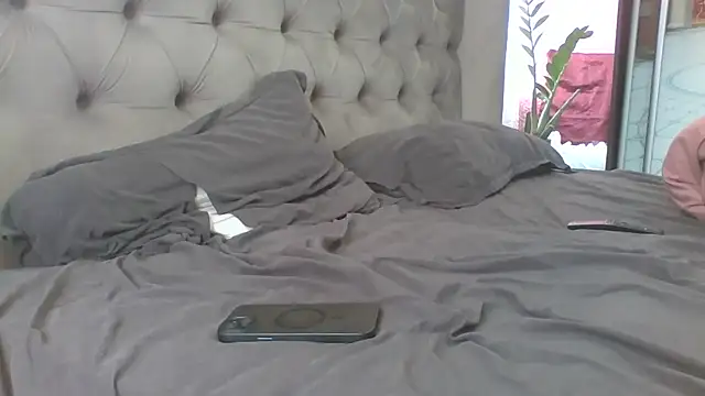 Shailadiess online show from 04/03/26, 06:11