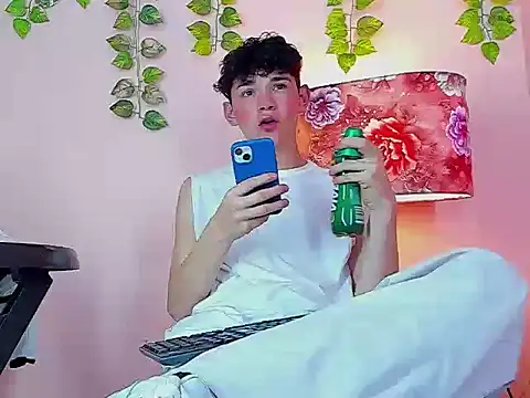 Snapshot of Philippsx chatting on 02/25/26, 03:38 Philippsx online show from 02/25/26, 03:38