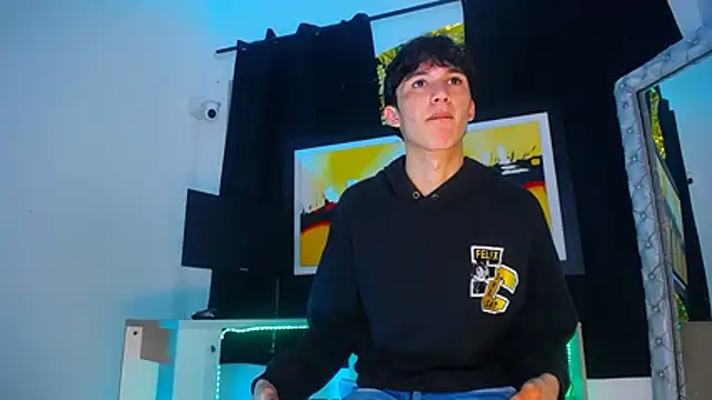 jullian ricci online show from 03/26/26, 07:52