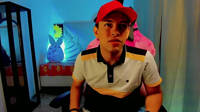 Top and bottom online show from 04/06/26, 08:43