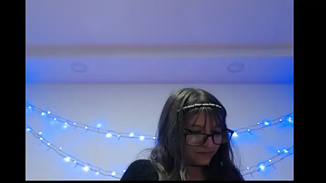 Snapshot of michell_bunny1 chatting on 02/18/26, 03:13 michell bunny1 online show from 02/18/26, 03:13