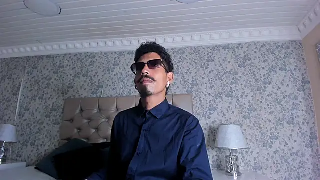 Snapshot of NoaahTylor chatting on 02/19/26, 08:27 NoaahTylor online show from 02/19/26, 08:27