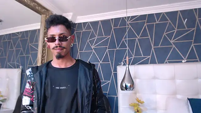 Snapshot of NoaahTylor chatting on 02/24/26, 07:56 NoaahTylor online show from 02/24/26, 07:56