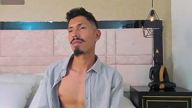 NoaahTylor online show from 03/13/26, 07:42