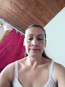 Layla Zaid online show from 03/26/26, 01:38