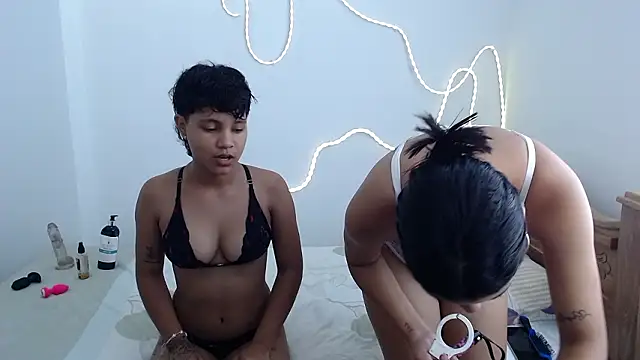 Snapshot of CherryGirlsXX chatting on 02/27/26, 07:25 CherryGirlsXX online show from 02/27/26, 07:25