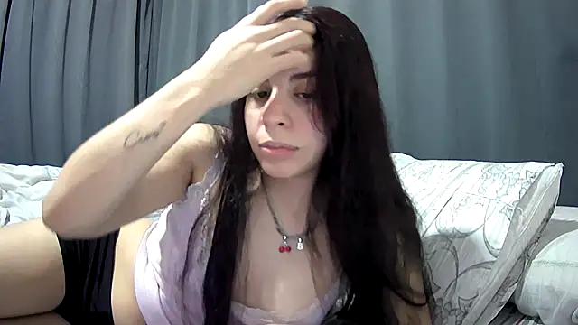 Snapshot of violetazein7 chatting on 05/27/26, 12:18 violetazein7 online show from 05/27/26, 12:18