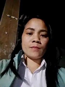 Snapshot of molly-xx chatting on 02/12/26, 10:43 molly-xx online show from 02/12/26, 10:43