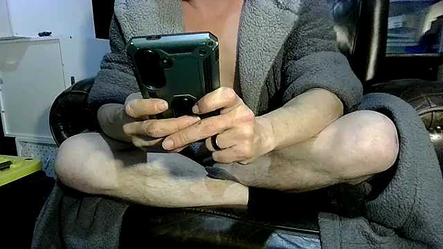 ShadowLove85 online show from 02/14/26, 05:04