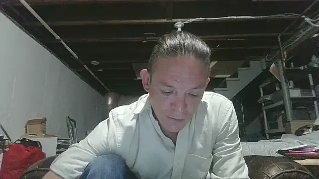 Snapshot of ShadowLove85 chatting on 06/30/26, 03:40 ShadowLove85 online show from 06/30/26, 03:40