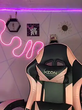 Violeta R  online show from 02/27/26, 12:49