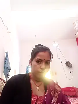 Snapshot of Anjli_hote chatting on 02/15/26, 07:51 Anjli hote online show from 02/15/26, 07:51