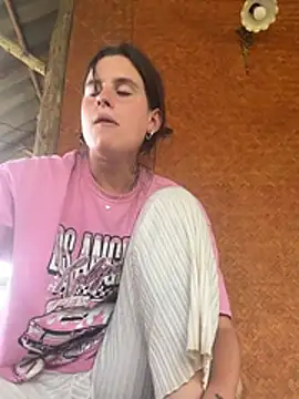 Snapshot of fairy_bell chatting on 02/26/26, 08:24 fairy bell online show from 02/26/26, 08:24