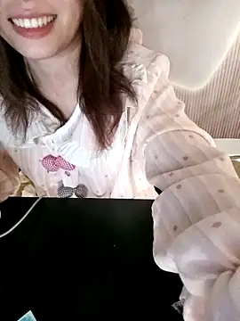 Snapshot of Girl-crazy1 chatting on 02/14/26, 08:55 Girl-crazy1 online show from 02/14/26, 08:55