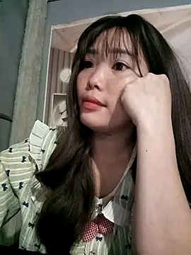 Snapshot of Girl-crazy1 chatting on 02/15/26, 12:07 Girl-crazy1 online show from 02/15/26, 12:07