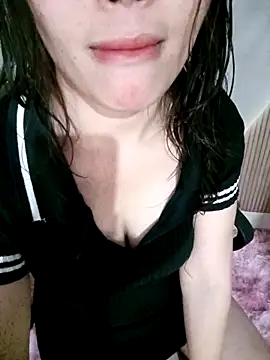 Snapshot of Girl-crazy1 chatting on 02/18/26, 01:56 Girl-crazy1 online show from 02/18/26, 01:56