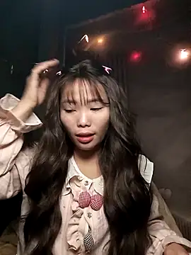 Snapshot of Girl-crazy1 chatting on 02/20/26, 11:16 Girl-crazy1 online show from 02/20/26, 11:16