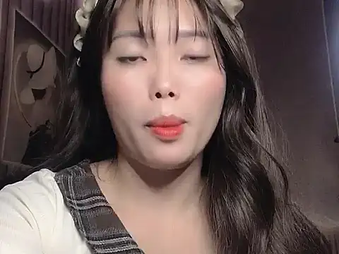 Snapshot of Girl-crazy1 chatting on 02/26/26, 08:46 Girl-crazy1 online show from 02/26/26, 08:46