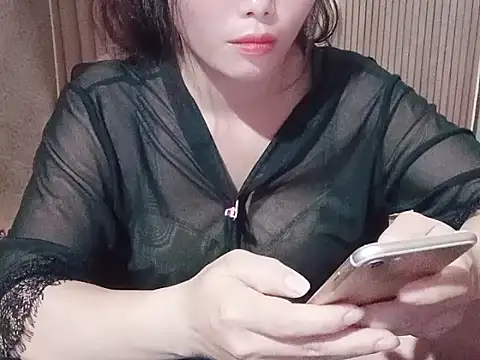 Snapshot of Girl-crazy1 chatting on 03/02/26, 05:19 Girl-crazy1 online show from 03/02/26, 05:19