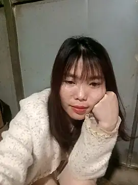 Girl-crazy1 online show from 03/17/26, 12:41