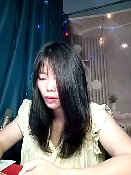 Girl-crazy1 online show from 04/16/26, 11:51