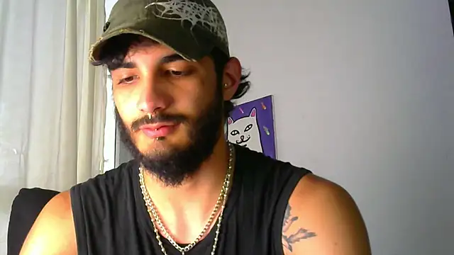 Snapshot of LovexJuxn8 chatting on 02/17/26, 07:20 LovexJuxn8 online show from 02/17/26, 07:20