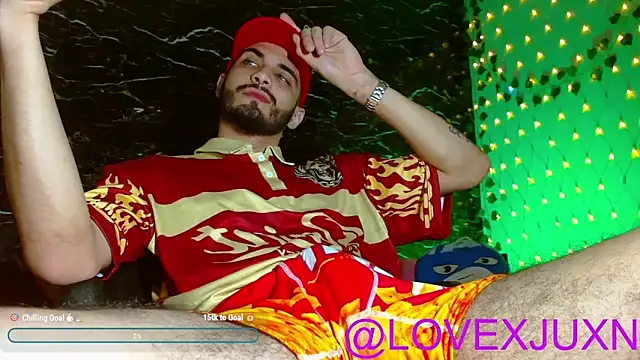 LovexJuxn8 online show from 05/28/26, 03:04