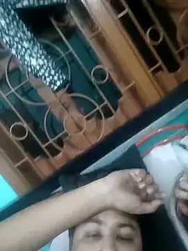 Desiyoungcouple15 online show from 02/24/26, 06:06