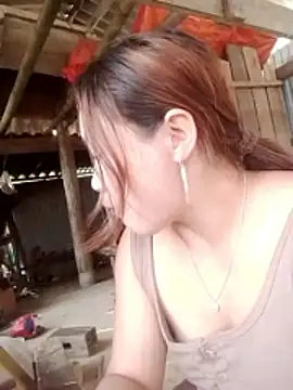 bany-lee online show from 04/15/26, 01:12