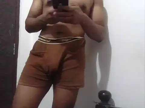 muscledad111 online show from 05/14/26, 07:09