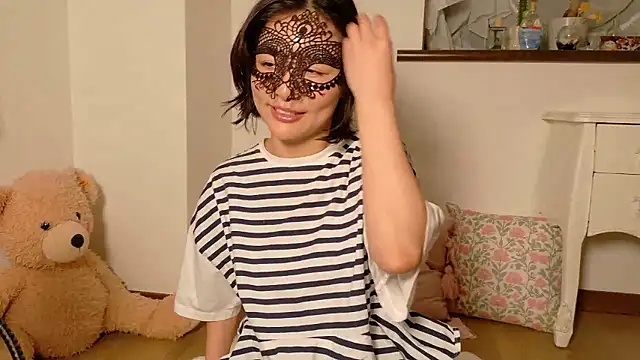 Snapshot of Mochi-Momo chatting on 06/13/26, 02:26 Mochi-Momo online show from 06/13/26, 02:26