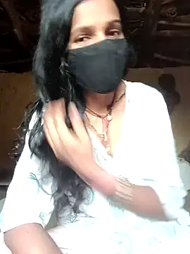 Snapshot of Desi_Couple_P chatting on 04/28/26, 05:12 Desi Couple P online show from 04/28/26, 05:12