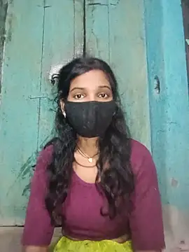 Snapshot of Desi_Couple_P chatting on 05/25/26, 12:27 Desi Couple P online show from 05/25/26, 12:27