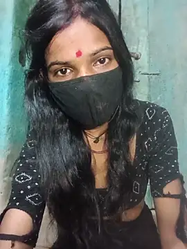 Snapshot of Desi_Couple_P chatting on 05/26/26, 12:06 Desi Couple P online show from 05/26/26, 12:06