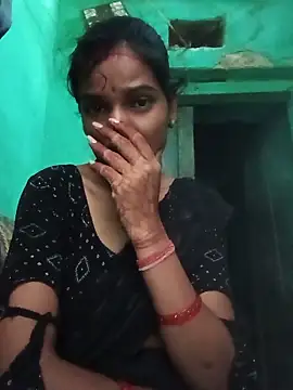 Snapshot of Desi_Couple_P chatting on 05/30/26, 12:19 Desi Couple P online show from 05/30/26, 12:19