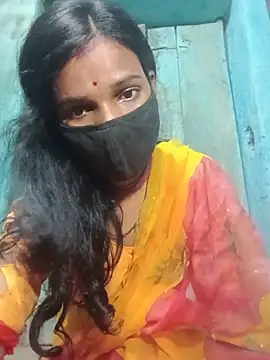 Snapshot of Desi_Couple_P chatting on 06/08/26, 01:28 Desi Couple P online show from 06/08/26, 01:28