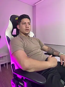  robertobaggioo online show from 02/14/26, 05:37