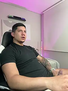  robertobaggioo online show from 03/22/26, 12:19