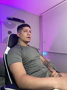  robertobaggioo online show from 04/01/26, 12:28