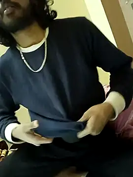 Snapshot of Yk_physique chatting on 02/13/26, 08:43 Yk physique online show from 02/13/26, 08:43